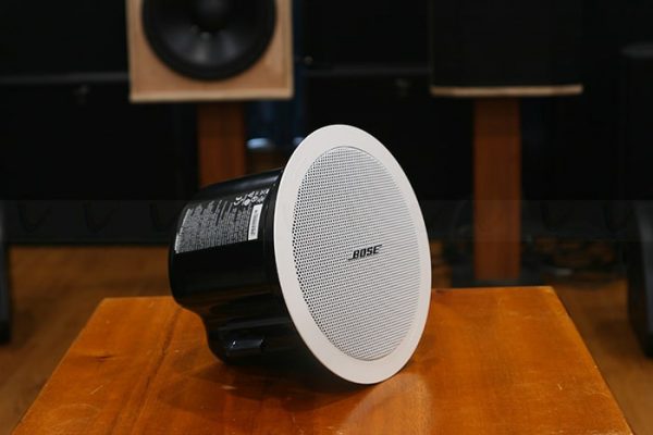 Loa âm trần Bose FS2C